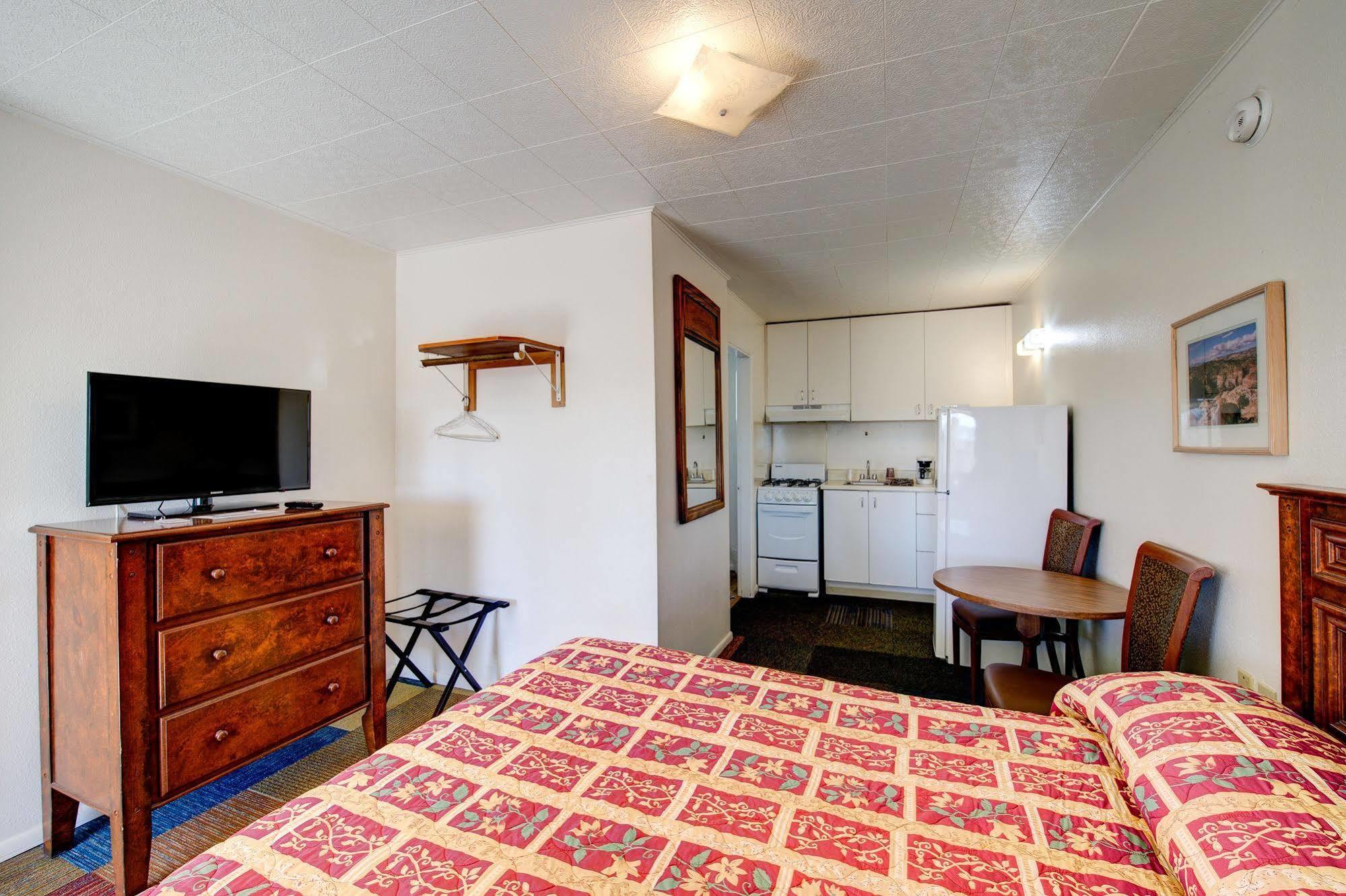Crimson Hills Motel Parowan Exterior foto